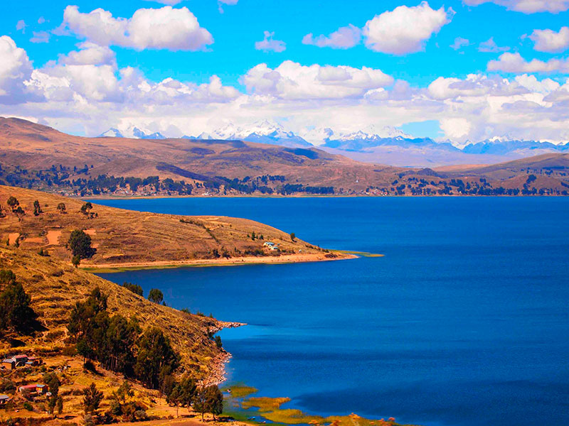 Het Titicacameer ligt op de grens van Peru en Bolivia. Een mooie plek om te genieten van uw reis.